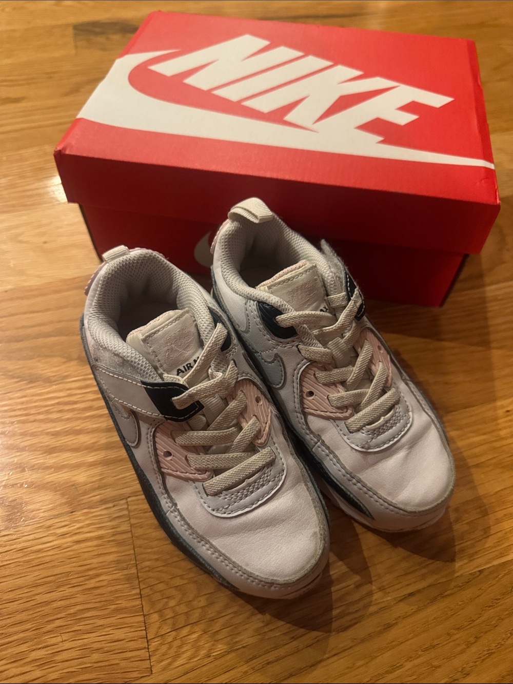 Nike Kids White, Light Pink & Black Sneakers